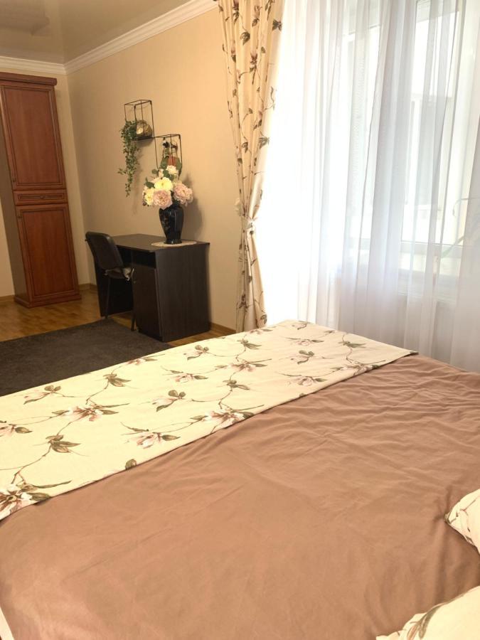 Apartment Center